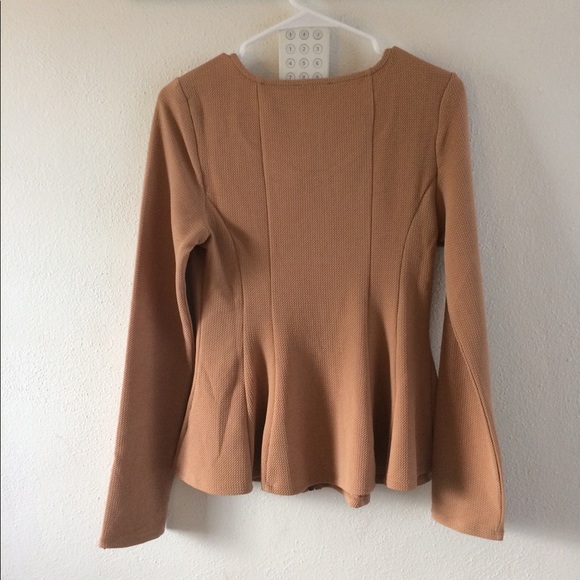 Chocolate size L woman’s zip up top - Picture 2 of 4